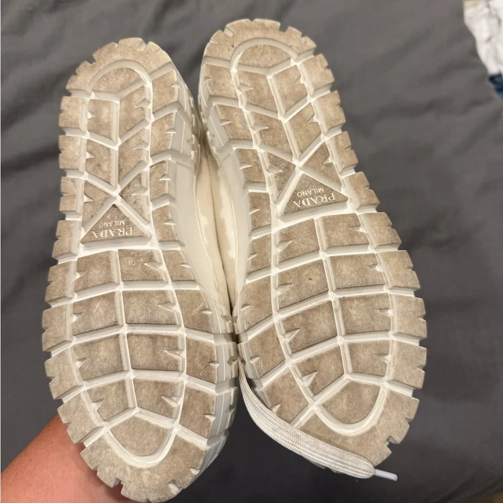 Cream Chunky Sole Sneakers with Rugged Design - Picture 4 of 4